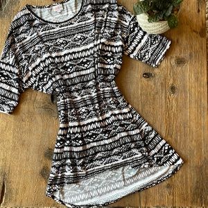 LuLaRoe Black & White Buttery Soft Irma Top